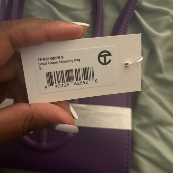 Small Grape Telfar Shopping Bag - Picture 6 of 15